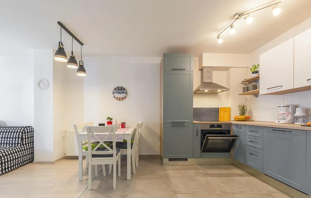 Delux Apartman プーラ